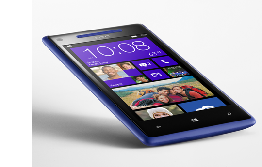 Windows Phone 8X by HTC (Image)