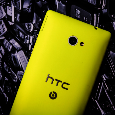 Yellow Windows Phone 8X by HTC