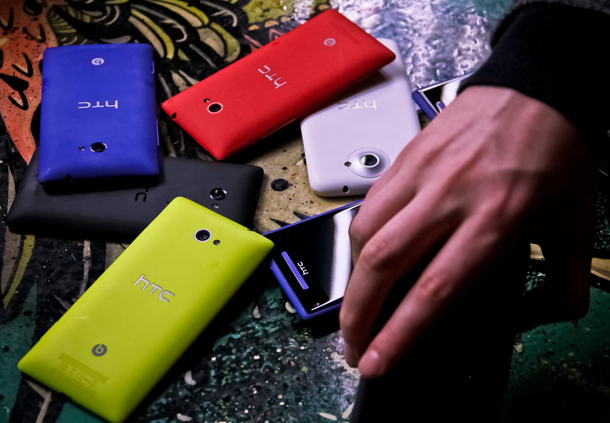 Colorful Windows Phone 8X by HTC
